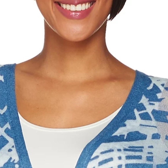 H by Halston Button Front Burnout Long
Cardigan New with out Tags - Picture 2 of 6